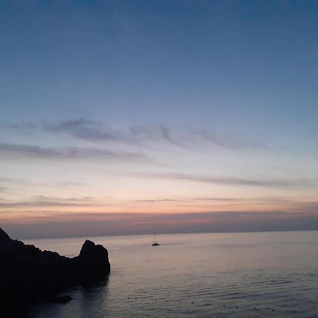 Casa Vacanze Ibiscus 韦内雷港 外观 照片