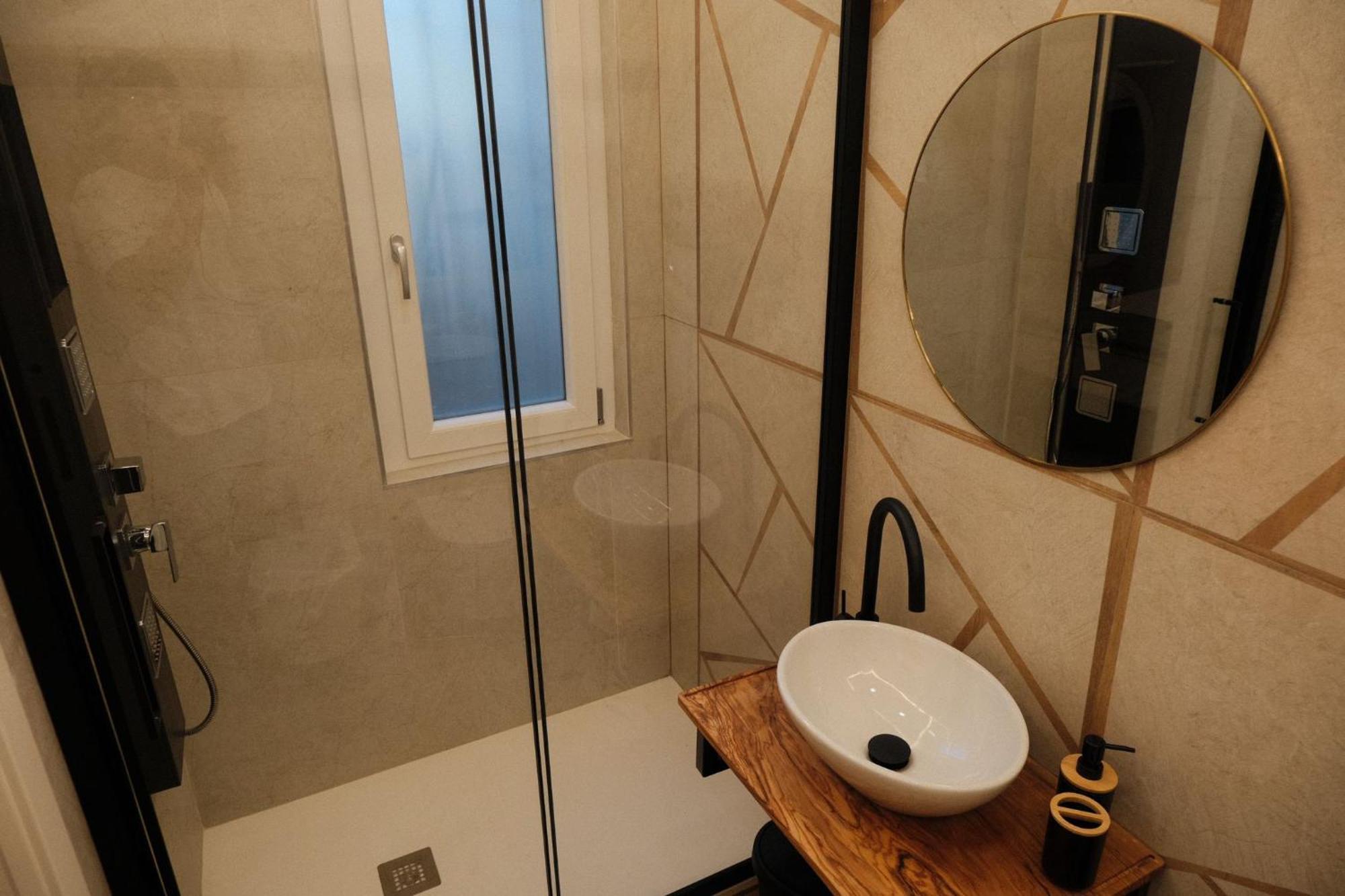 Casa Vacanze Ibiscus 韦内雷港 外观 照片
