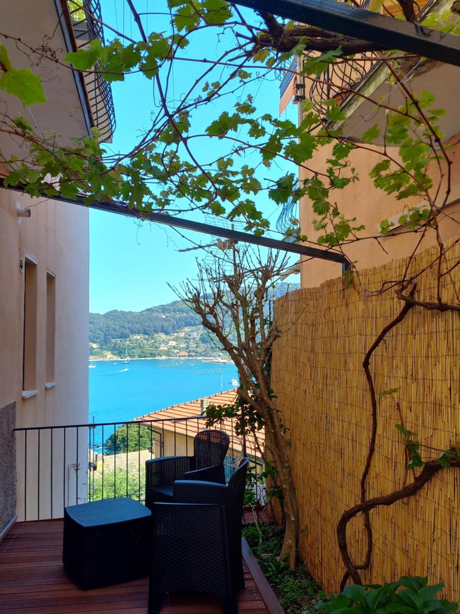 Casa Vacanze Ibiscus 韦内雷港 外观 照片