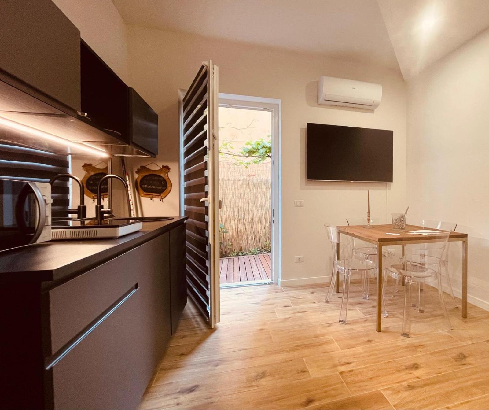 Casa Vacanze Ibiscus 韦内雷港 外观 照片